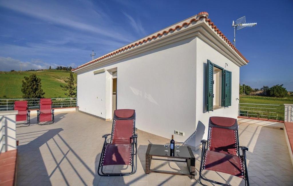 Villa Teresa Tra Il Mare E La Campagna Menfi Exterior foto